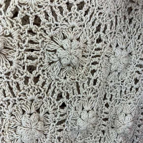 Vintage SK Imports Hand Crocheted Cream Sweater 3/4 Sleeves Floral Design Size L - Picture 2 of 4